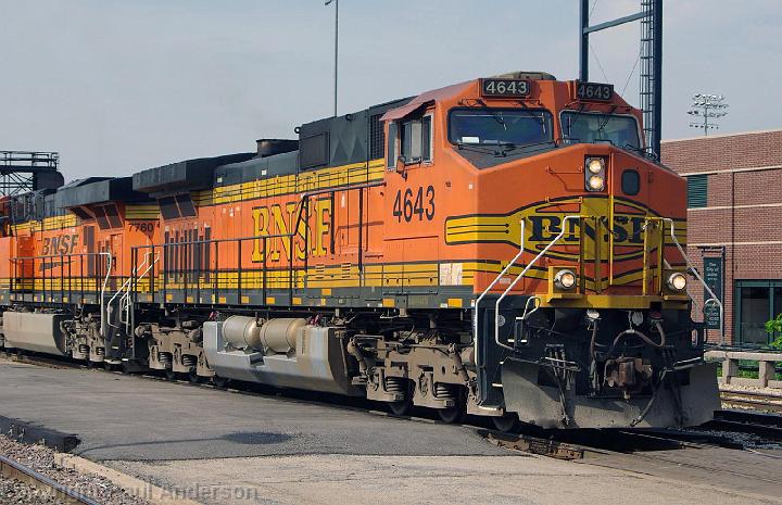 BNSF 4643 - Dash 9-44CW.jpg